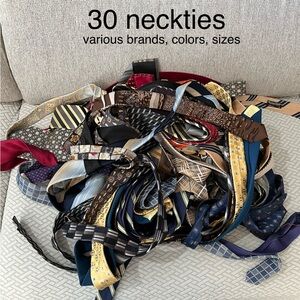 Lot of 30 Men’s Silk & Blend Ties Assorted Patterns Brands Colors Sizes Neckties